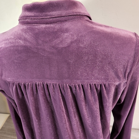J Jill Purple Velvet Tunic  Wearever Collection S  Soft Back Shirred Back Button - Picture 8 of 11